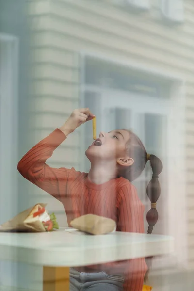 Hungry Little Girl Eats Fries Restaurant Cute White Kid Eating — Stock Photo, Image