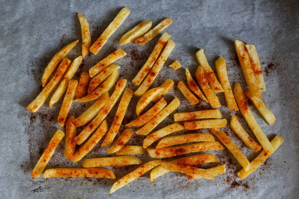 Würzige Kartoffelstäbchen Ofen Gebacken Mit Geräuchertem Paprika Gewürz Hausgemachte Pommes — Stockfoto