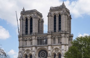 Yangından sonra Notre Dame de Paris. PARIS - 29 Nisan, 2019