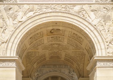 Atlıkarınca Zafer Kemeri 'nde (Fransızca: Arc de Triomphe du Carrousel) Bas ferahlama ve freskolar. PARIS - 29 Nisan, 2019