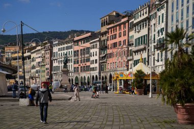 Ceneviz 'deki eski şehir limanı. İtalya 'nın Liguria bölgesinde popüler turizm merkezi. GENOVA - 1 Mayıs 2019