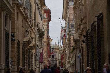 Cenova 'daki Giuseppe Garibaldi Caddesi. GENOVA - 1 Mayıs 2019