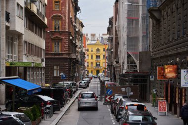 Şehrin Pest bölgesindeki geleneksel Macar yerleşim bölgesi. Budapeşte, Macaristan - 7 Mayıs 2019