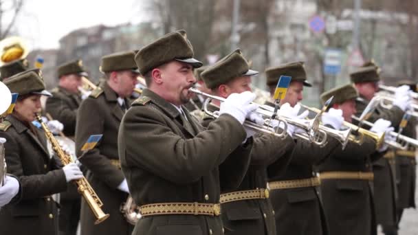 Военный Оркестр Вооруженных Сил Украины Играет Прямом Эфире Церемонии Дню — стоковое видео