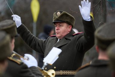 Ukrayna ordusunun askeri orkestrası Cennetin Kahramanları Günü 'nde bir törenle çalacak. Kyiv - 20 Şubat 2024