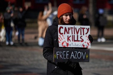 Ukraynalı kadın, Rus esaretine karşı düzenlenen bir protestoda 