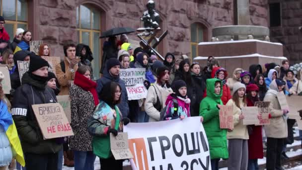 Fiatal Ukrán Aktivisták Nagy Csoportja Tüntetett Korrupció Ellen Városi Tanácsban — Stock videók