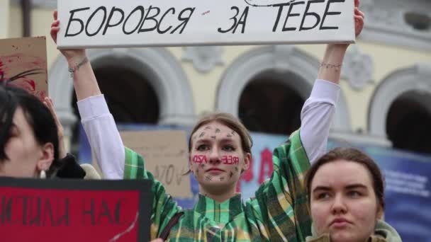 Young Ukrainian Female Wearing Makeup Writing Free Azov Her Cheeks — Stock Video