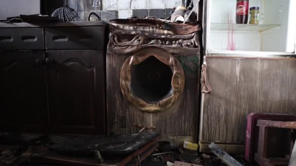Lavatrice Bruciata Nella Casa Ucraina Distrutta Dopo Massiccio Attacco Aereo — Video Stock