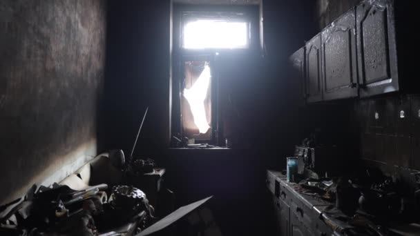 Casa Ucraina Bruciata Dall Interno Distrutto Cucina Dopo Missile Russo — Video Stock