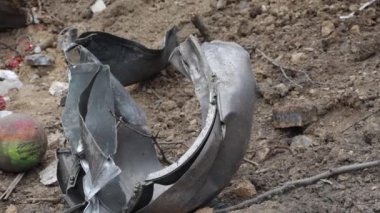 Kyiv 'deki yerleşim alanına saldıran Rus balistik roketinin bir parçası - 23 Mart 2024