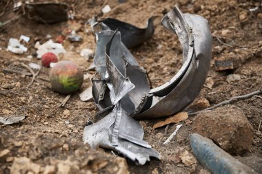 Yakından ele geçirilen Rus balistik füzesi parçası. Kyiv - 23 Mart 2024