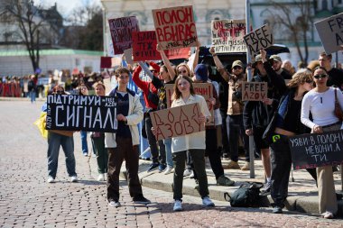 Mariupol 'ün yakalanan savunucularına adanmış bir mitingde 