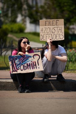 Ukraynalı genç kızlar Kyiv 'de 