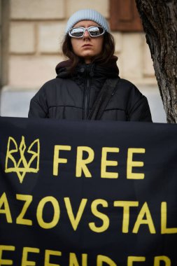 Eylemci, Kyiv 'in merkezinde 24 Kasım 2024' te 