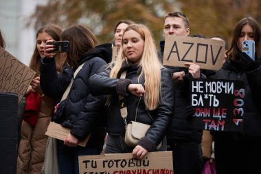 Ukraynalı milliyetçilerin barışçıl bir gösteride duaları. Kyiv - 24 Kasım 2024