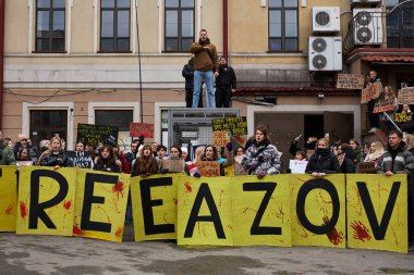 Ukraynalı milliyetçiler Mariupol kentinin ele geçirilen savunucularına adanmış 