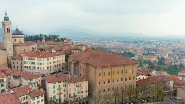 Scenic Aerial View Bergamo City Northeast Milan Flying Citta Alta — Stok video