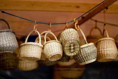 Vilnius 'taki Paskalya pazarında çeşitli boyutlarda sepetler satılıyor. Mart ayında Litvanya 'nın başkentinin sokaklarında yıllık bahar fuarı düzenlendi.