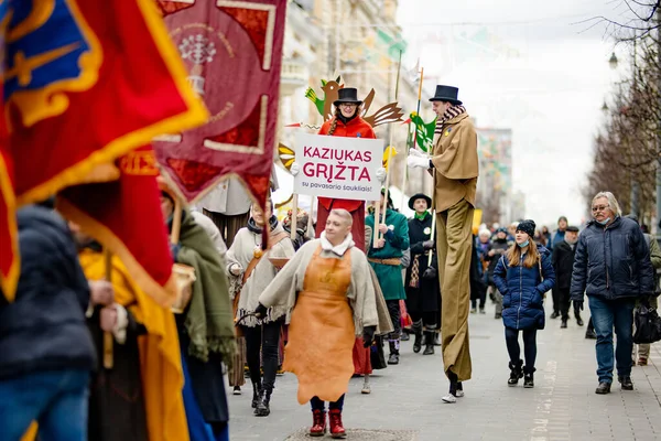 Vilnius Lituânia Março 2022 Pessoas Alegres Participando Desfile Humorístico Durante — Fotografia de Stock