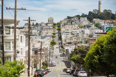 SAN FRANCISCO, USA - APRIL 2016: Downtown city life in a busy street of San Francisco, USA.