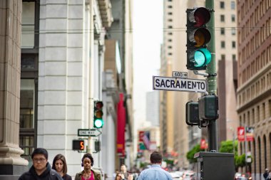 SAN FRANCISCO, USA - APRIL 2016: Downtown city life in a busy street of San Francisco, USA.