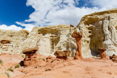 Hoodoo and Paria Rimrocks in the Vermillion Cliffs, Utah, USA. Exploring the American Southwest.