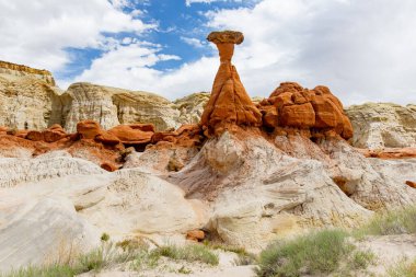 Hoodoo and Paria Rimrocks in the Vermillion Cliffs, Utah, USA. Exploring the American Southwest.