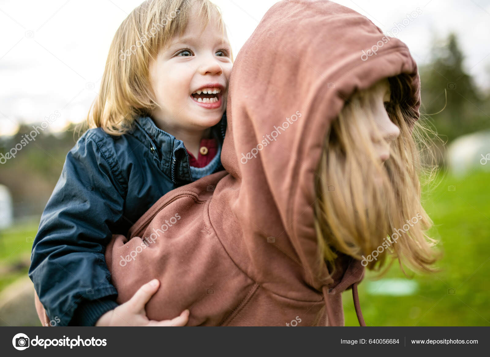 Little Angry Toddler Girl Stock Photo Mnstudio 13725071