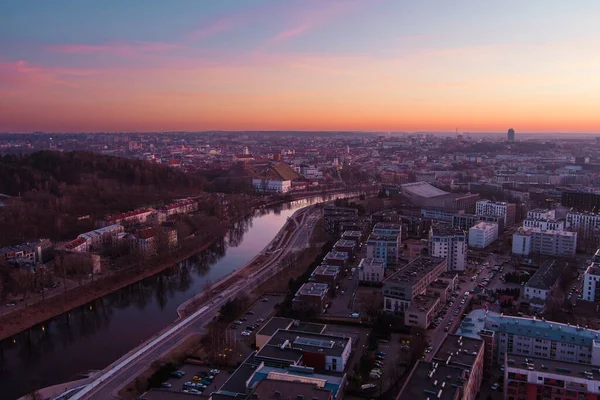 Vista Aérea Panorâmica Cidade Velha Vilnius Rio Neris Anoitecer Paisagem — Fotografia de Stock