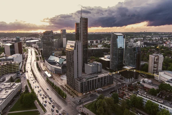Beautiful Aerial Evening View Vilnius Business District Scenic Sunset Illumination — Foto de Stock