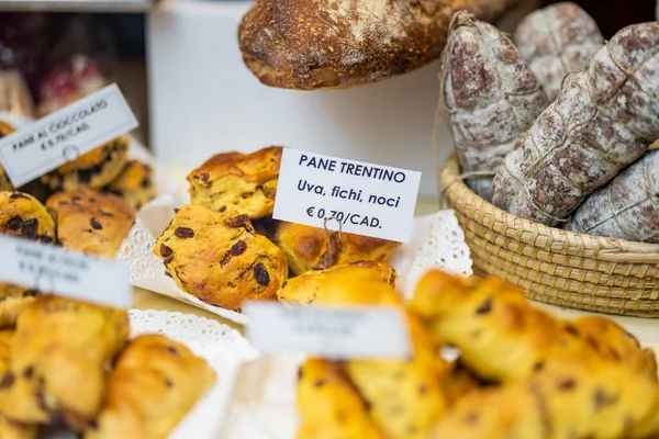 Bergamo Italia Aprile 2022 Dolci Torte Biscotti Assortiti Mostra Nel — Foto Stock