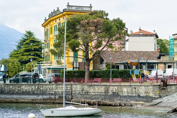 Varenna Talya 2022 Nisan Inda Como Gölü Kıyısındaki Bir Kasaba — Stok fotoğraf