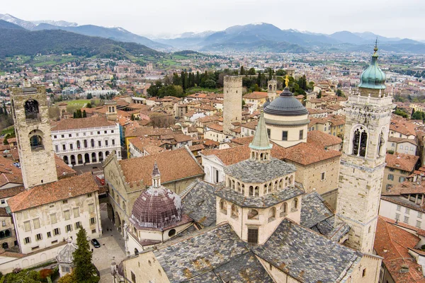 Vista Aérea Panorâmica Cidade Bergamo Nordeste Milão Voando Sobre Citta — Fotografia de Stock