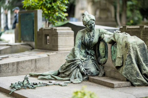 Esculturas Impressionantes Sobre Túmulos Monumentos Cimitero Monumentale Milano Cemitério Monumental — Fotografia de Stock