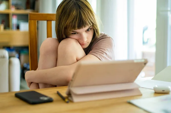 Teenage Schoolgirl Doing Her Homework Digital Tablet Home Child Using — Stock Photo, Image