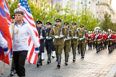 VILNIUS, LITHUANIA - 28 Ağustos 2022: NATO askeri orkestra festivali Vilnius, Litvanya. Festivale Belçika, ABD, Letonya, Polonya, Litvanya, Hollanda ve Almanya katıldı.