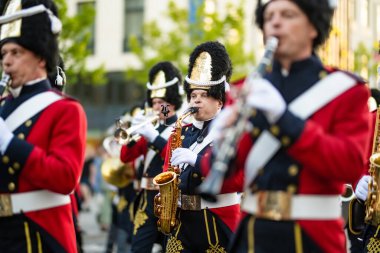 VILNIUS, LITHUANIA - 28 Ağustos 2022: NATO askeri orkestra festivali Vilnius, Litvanya. Festivale Belçika, ABD, Letonya, Polonya, Litvanya, Hollanda ve Almanya katıldı.