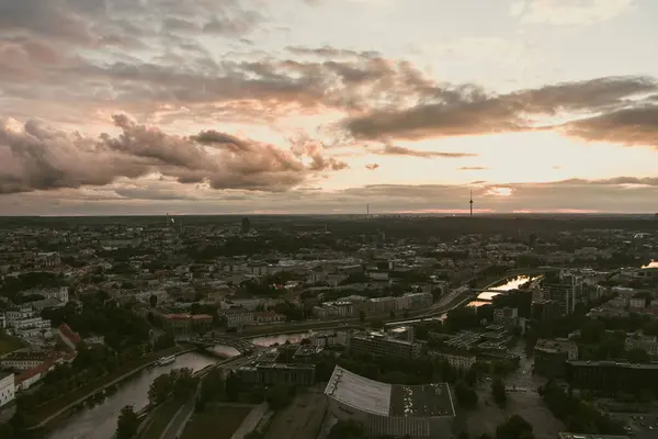 Прекрасный Воздушный Пейзаж Реки Нерис Проходящий Через Город Вильнюс Сценический — стоковое фото