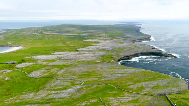 Widok Lotu Ptaka Inishmore Lub Inis Mor Największego Wysp Aran — Wideo stockowe