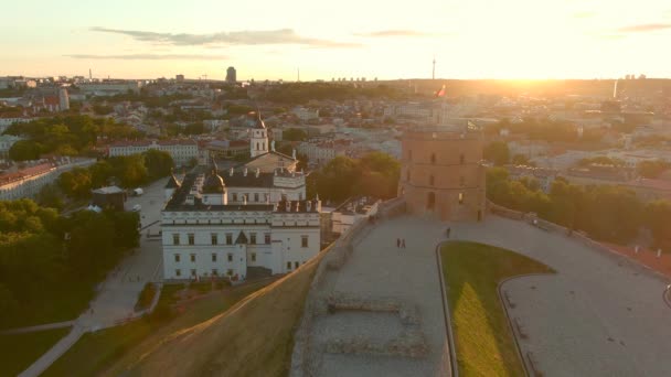 Sunset Aerial View Gediminas Tower Remaining Part Upper Castle Vilnius — Stock Video