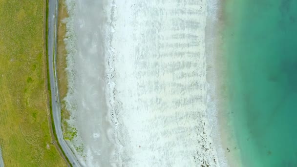 Luftaufnahme Des Breiten Sandstrandes Kilmurvey Beach Auf Inishmore Der Größten — Stockvideo