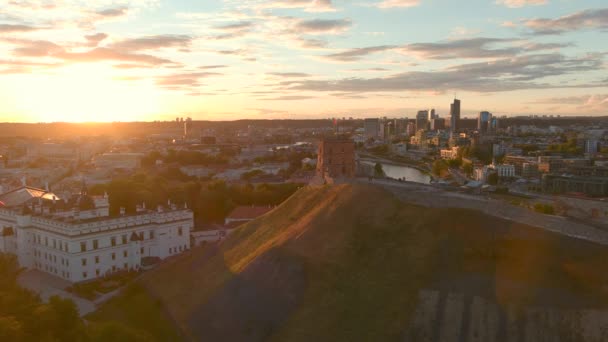 Sunset Légi Kilátás Gediminas Tower Fennmaradó Része Felső Vár Vilniusban — Stock videók