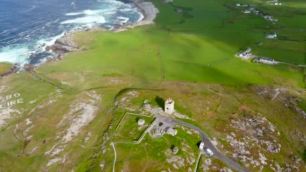 Luftaufnahme Der Banbas Crown Ikonisches Juwel Von Malin Head Irlands — Stockvideo