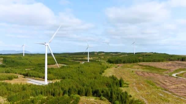 Antennenlandschaft Von Connemara Mit Windkraftanlagen Des Windparks Galway Cloosh Valley — Stockvideo