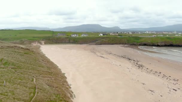 Letecký Pohled Tullan Strand Jednu Donegals Slavných Surf Pláží Rámované — Stock video