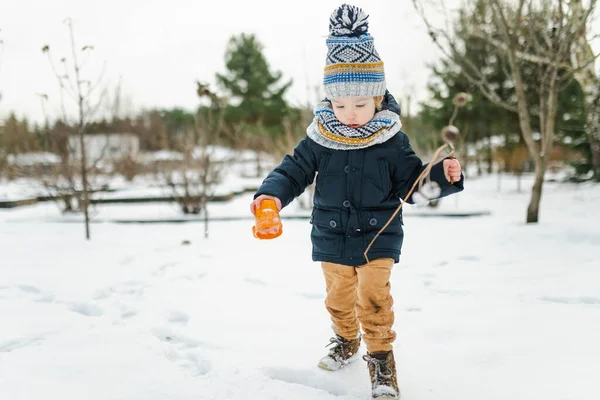 Adorable Toddler Boy Having Fun Backyard Snowy Winter Day Cute — Stock Photo, Image