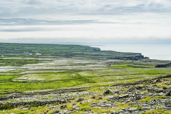 Inishmore Vagy Inis Mor Írországi Galway Bay Legnagyobb Aran Szigetei — Stock Fotó