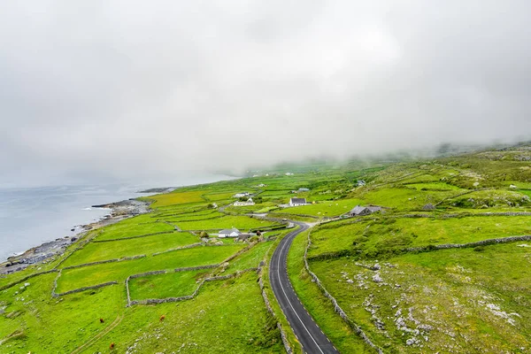 Nádherná Mlhavá Vzdušná Krajina Oblasti Burren Hrabství Clare Irsku Odhalil — Stock fotografie