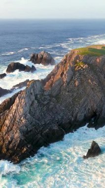 Scheildren, Malin Head 'deki en ikonik ve fotoğraflı manzara, Ireland' lar en kuzeyde, Vahşi Atlantik Yolu, muhteşem kıyı yolu. Doğanın harikaları. Sayısız Keşif Noktaları. Ortak Donegal